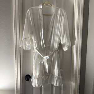 Women's Satin Bridal Robe with Ruffle Sleeves - White